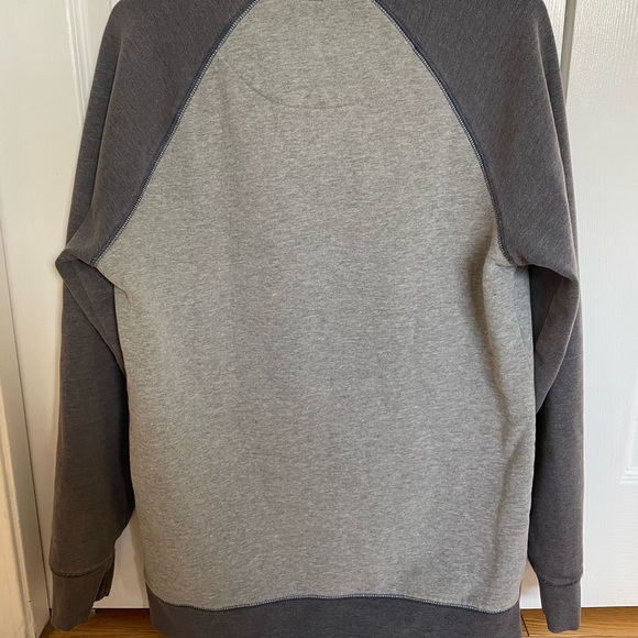 Burton Sweatshirt - Picture 2 of 4